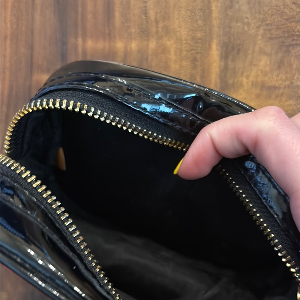 Tory Burch Black Patent Leather Cosmetic Bag - Picture 5 of 6
